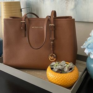 Brown Micheal Kors Tote